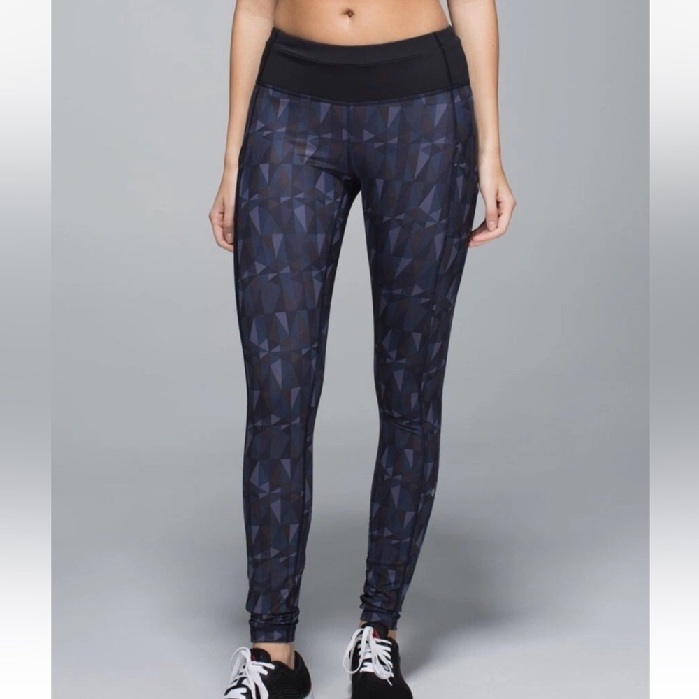 Lululemon Speed Tight II Full-On Luxtreme Stained Glass Love Nightfall size 4